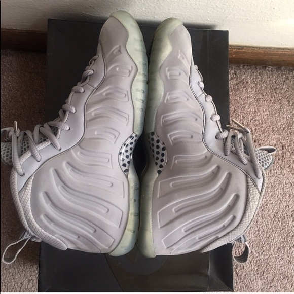 Jordan Shoes - foamposites grey worn a couple times